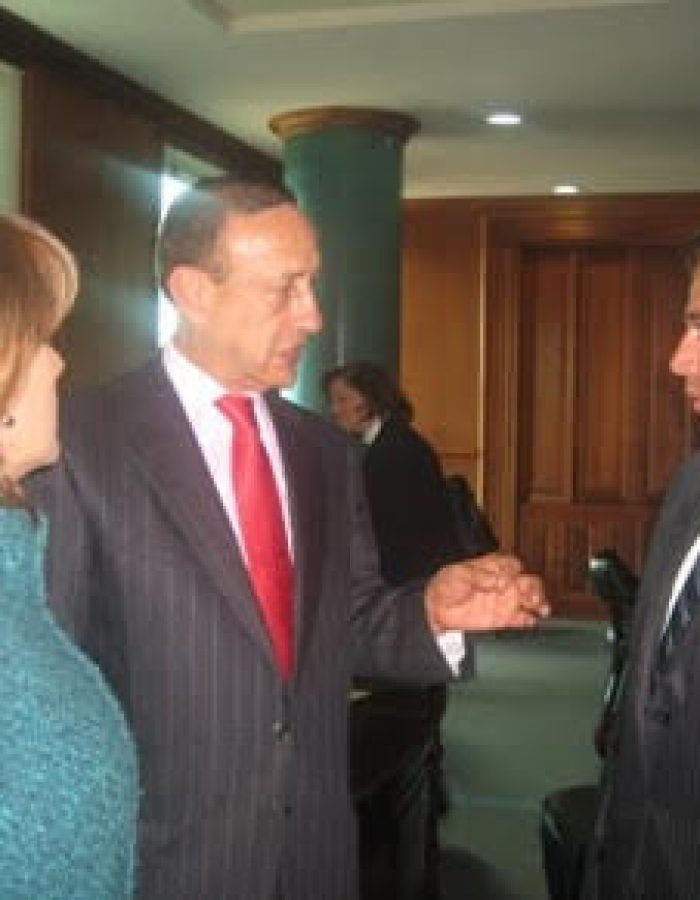 APOYO MUNICIPAL Y GUBERNAMENTAL